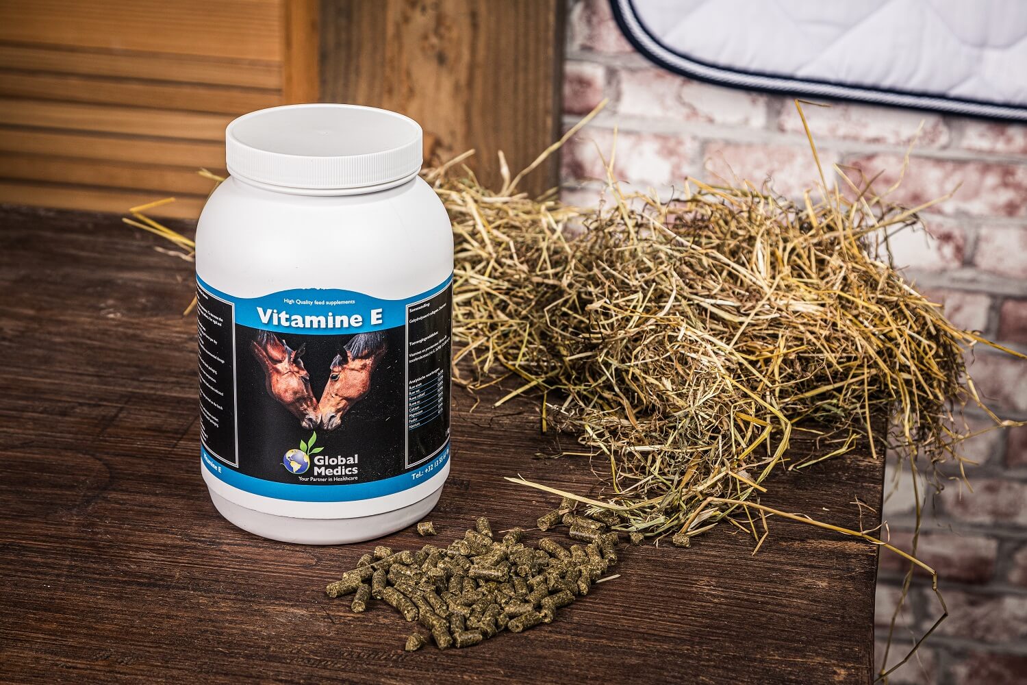 Vitamin E supplement for horses